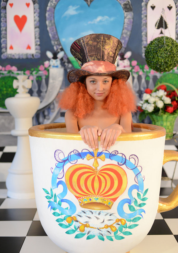 Алёнка, 63 года, 1 размер груди